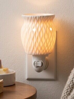 Scentsy White Textured Ceramic Mini Plug-In Wax Warmer